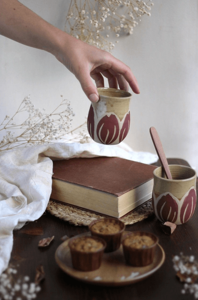 Tasse verte 20cl "Tulipe rouge" sans anse