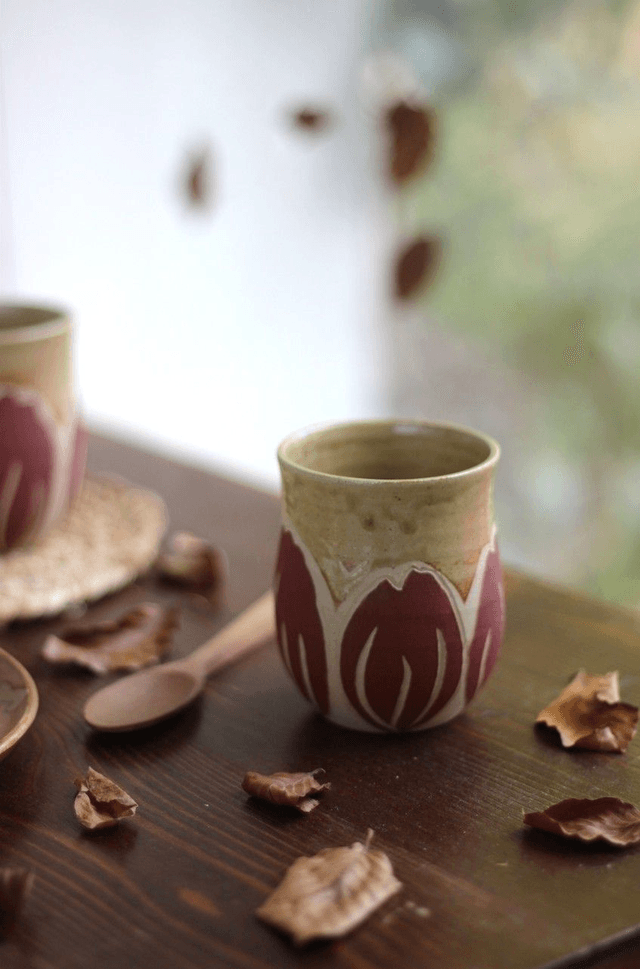 Tasse verte 20cl "Tulipe rouge" sans anse