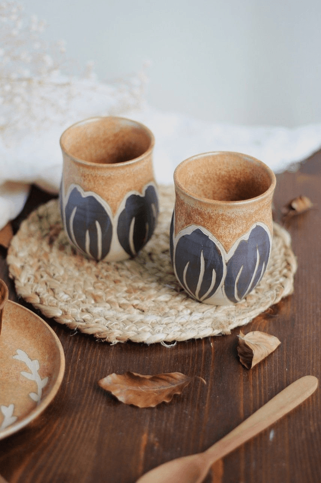 Tasse 20cl "tulipe noire" sans anse