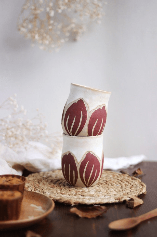Tasse blanche 15cl "Tulipe rouge" sans anse