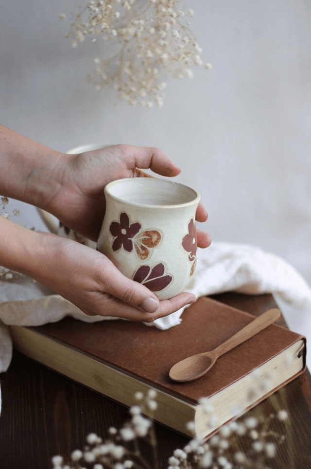 Tasse fleurs et feuilles 30cl sans anse
