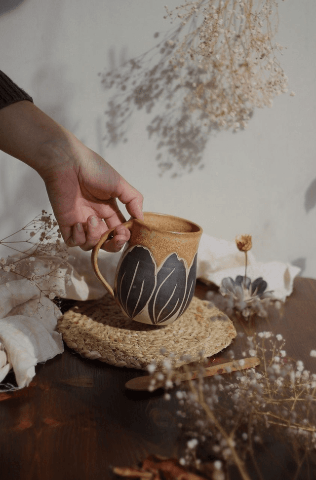 Tasse &quot;tulipe noire&quot; 35cl