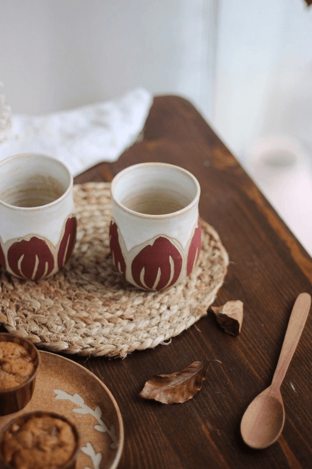 Tasse blanche 15cl &quot;Tulipe rouge&quot; sans anse